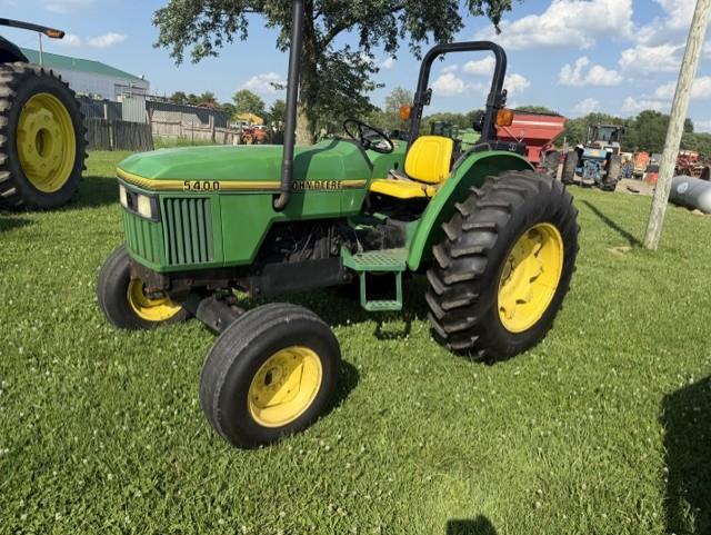 Case 4890 four-wheel-drive tractor with dual tires